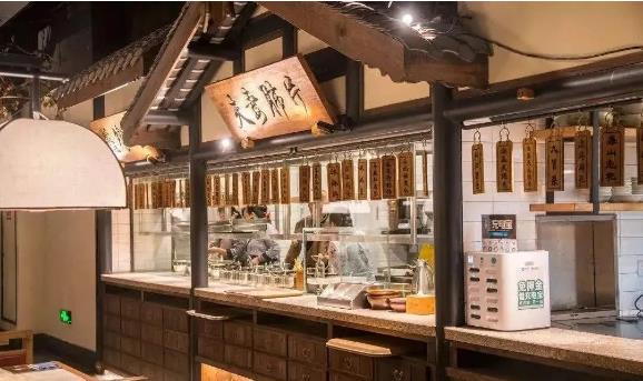 餐厅设计：明档厨房如何设计，让餐厅颜值加分？