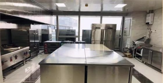 干货:新开一个食堂都需要什么厨房设备？